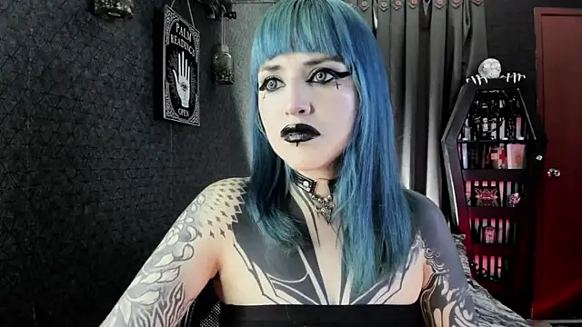 Snapshot of DimmuandDarkness chatting on February 7, 2025, 4:27 am DimmuandDarkness online show from February 7, 2025, 4:27 am