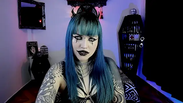 Snapshot of DimmuandDarkness chatting on October 30, 2025, 4:48 pm DimmuandDarkness online show from October 30, 2025, 4:48 pm