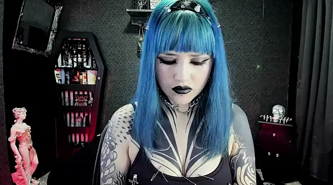 Snapshot of DimmuandDarkness chatting on January 16, 2025, 3:13 pm DimmuandDarkness online show from January 16, 2025, 3:13 pm