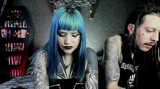Snapshot of DimmuandDarkness chatting on January 28, 2025, 5:54 am DimmuandDarkness online show from January 28, 2025, 5:54 am