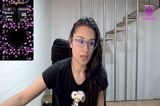 Snapshot of Jessie_Desire chatting on October 10, 2025, 12:11 am Jessie Desire online show from October 10, 2025, 12:11 am