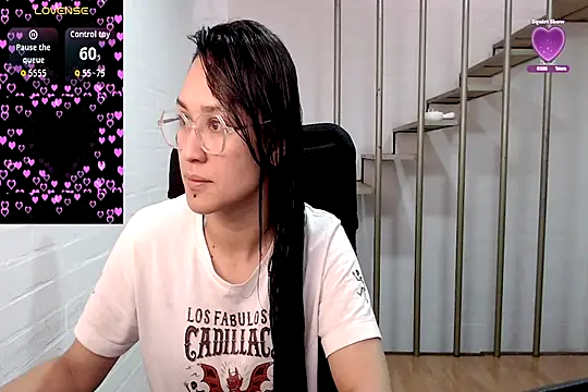 Snapshot of Jessie_Desire chatting on September 30, 2025, 6:25 pm Jessie Desire online show from September 30, 2025, 6:25 pm