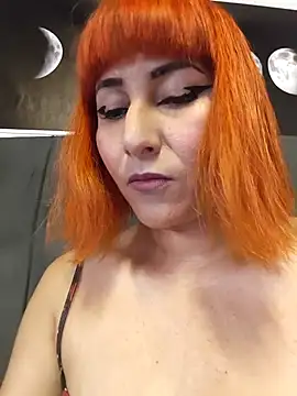 florecita9 online show from October 24, 2025, 5:23 pm