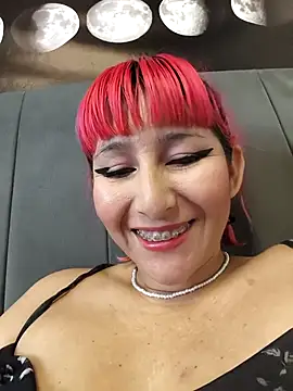 florecita9 online show from September 20, 2025, 4:23 pm