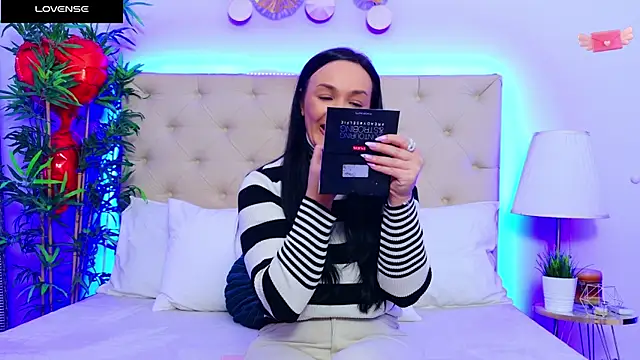 DaliyaArabian online show from February 21, 2025, 12:49 pm