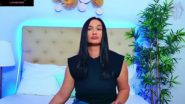 DaliyaArabian online show from September 24, 2025, 12:11 pm