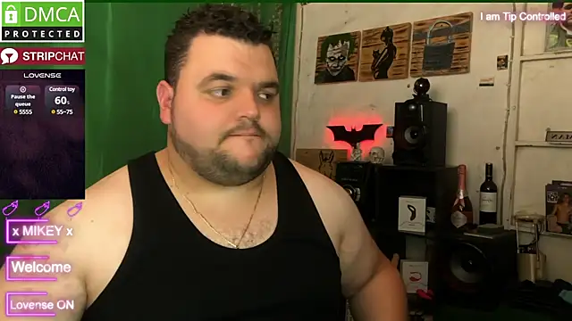 Snapshot of Mikey-HH chatting on December 30, 2024, 10:32 am Mikey-HH online show from December 30, 2024, 10:32 am