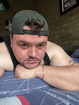 Snapshot of Mikey-HH chatting on December 2, 2024, 4:26 pm Mikey-HH online show from December 2, 2024, 4:26 pm