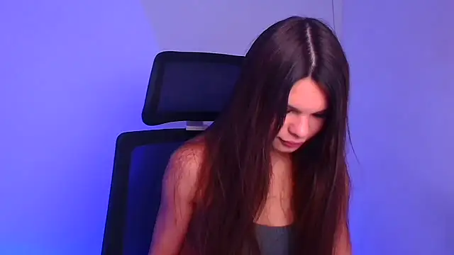 Snapshot of Hanna_Way chatting on February 4, 2025, 10:10 am Hanna Way online show from February 4, 2025, 10:10 am