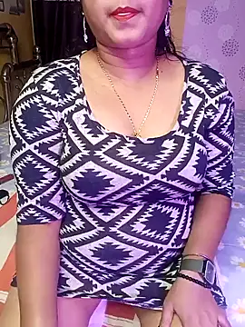 ella mariya online show from December 6, 2024, 4:22 pm