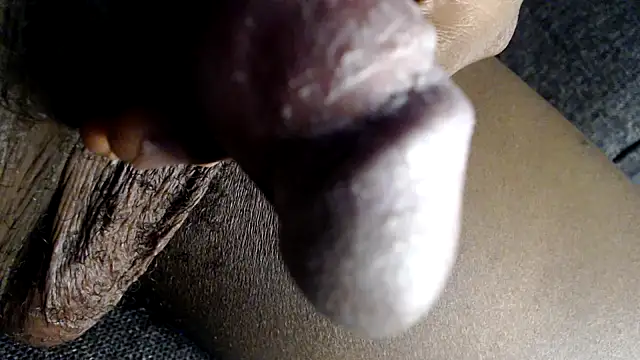 Snapshot of hoittytoittyxx chatting on October 14, 2025, 8:42 pm hoittytoittyxx online show from October 14, 2025, 8:42 pm