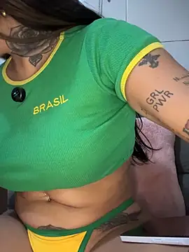 exquentadamay online show from April 15, 2026, 9:26 pm