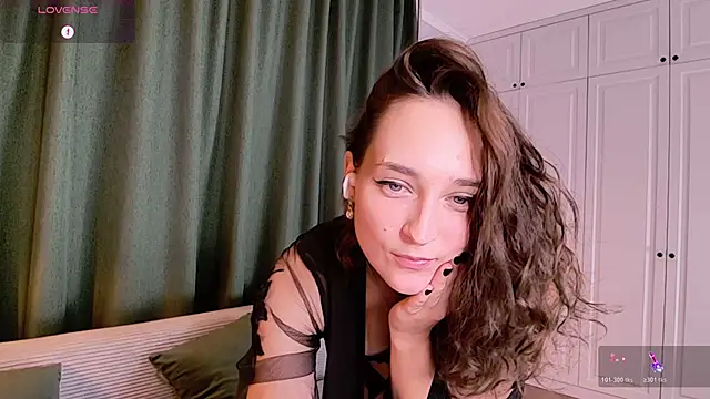 Pavlyna online show from November 6, 2025, 6:23 pm