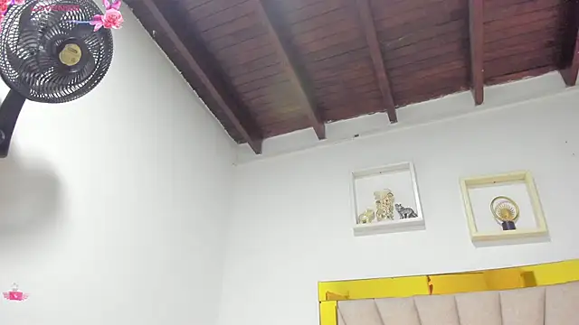 vahiolet fuentes online show from September 25, 2025, 3:56 am