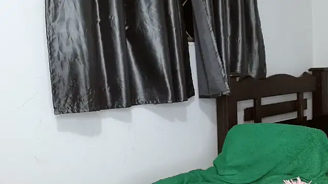 Snapshot of saritapretyy chatting on February 26, 2025, 12:30 am saritapretyy online show from February 26, 2025, 12:30 am