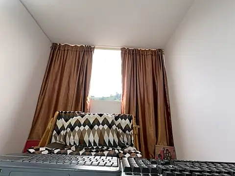 Malkon Big online show from November 10, 2025, 9:42 pm