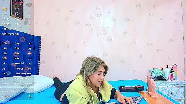 Snapshot of momysteachsex chatting on February 13, 2025, 3:07 am momysteachsex online show from February 13, 2025, 3:07 am