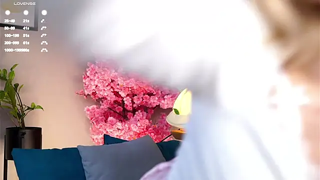 Snapshot of EdlinHargus chatting on March 6, 2025, 6:19 am EdlinHargus online show from March 6, 2025, 6:19 am