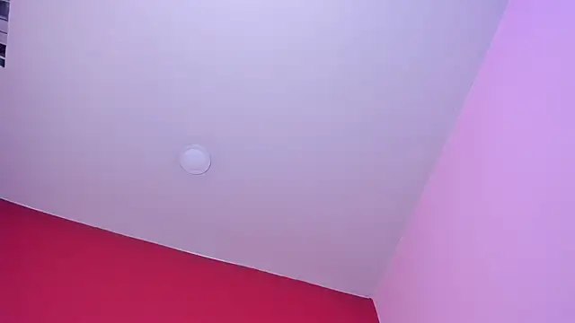 Kate bunny  online show from April 11, 2026, 11:47 am