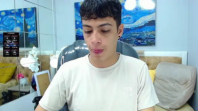 SkinnyBoy  online show from September 22, 2025, 12:33 pm