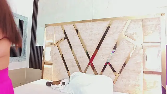 Snapshot of molly_sweetee chatting on October 15, 2025, 1:37 am molly sweetee online show from October 15, 2025, 1:37 am