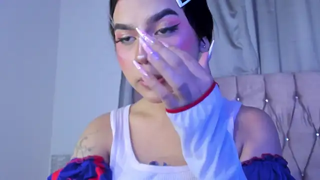Ashley piinkk  online show from February 6, 2025, 8:50 am