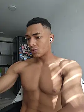 Snapshot of Jhonyblack_1 chatting on April 24, 2026, 2:08 pm Jhonyblack 1 online show from April 24, 2026, 2:08 pm