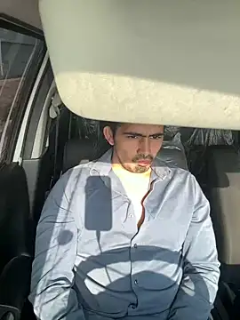 shivani0999 online show from March 3, 2026, 3:35 am