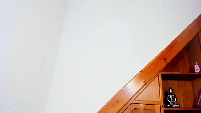 Snapshot of Georgis_ chatting on March 13, 2025, 9:16 pm Georgis online show from March 13, 2025, 9:16 pm