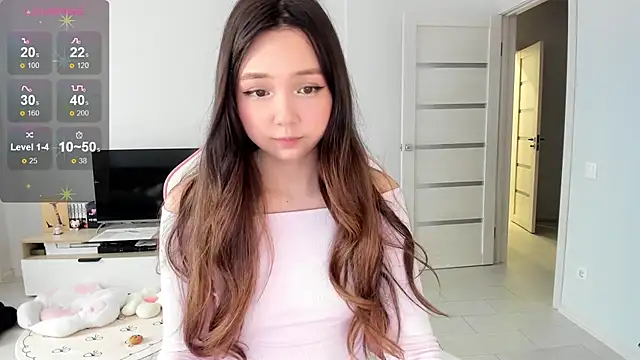 Fluffy Rose online show from May 24, 2026, 2:55 am