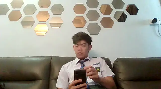 jerryzai online show from December 22, 2024, 8:05 am