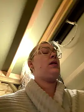 Snapshot of xX_HotCouple_Xx chatting on January 6, 2026, 7:29 pm xX HotCouple Xx online show from January 6, 2026, 7:29 pm