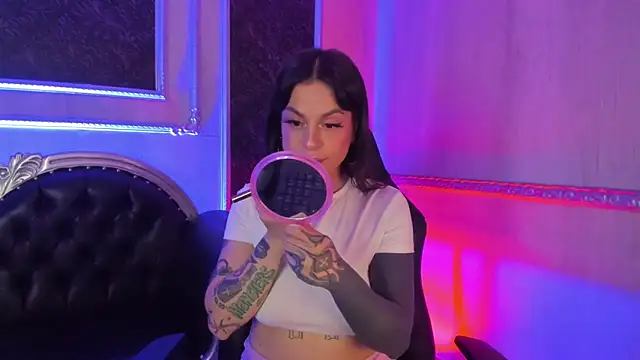 MeganDraco  online show from May 26, 2026, 1:09 pm