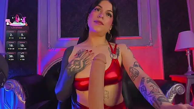 Snapshot of MeganDraco_ chatting on February 12, 2026, 1:22 pm MeganDraco online show from February 12, 2026, 1:22 pm