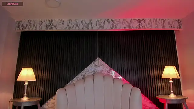 MeganDraco  online show from October 21, 2025, 12:26 pm