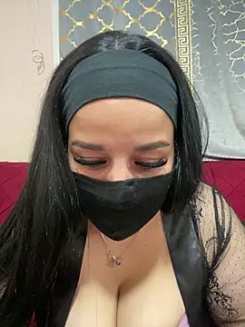 Snapshot of mari_layali chatting on February 28, 2026, 1:05 am mari layali online show from February 28, 2026, 1:05 am