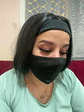 Snapshot of mari_layali chatting on February 25, 2026, 12:44 am mari layali online show from February 25, 2026, 12:44 am