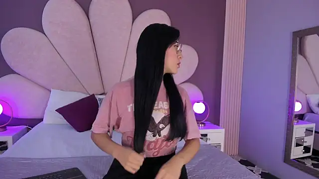 Susa1userma  online show from June 1, 2026, 11:43 am