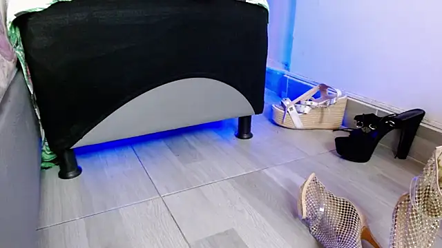 Snapshot of sara-bbc-dominant chatting on October 24, 2025, 11:04 pm sara-bbc-dominant online show from October 24, 2025, 11:04 pm