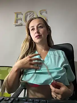 Snapshot of CamilaWishes chatting on December 15, 2024, 7:35 am CamilaWishes online show from December 15, 2024, 7:35 am