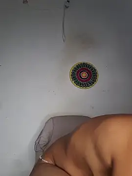 hot-tandy online show from November 16, 2025, 9:08 pm