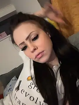 Highschoolpussy online show from January 17, 2025, 7:49 pm