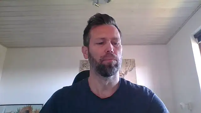 Snapshot of Gotta1 chatting on September 27, 2025, 8:53 am Gotta1 online show from September 27, 2025, 8:53 am