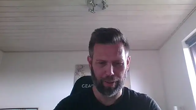 Snapshot of Gotta1 chatting on September 19, 2025, 11:03 am Gotta1 online show from September 19, 2025, 11:03 am