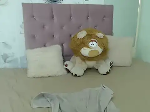 Saloo uwu online show from February 18, 2025, 6:15 pm