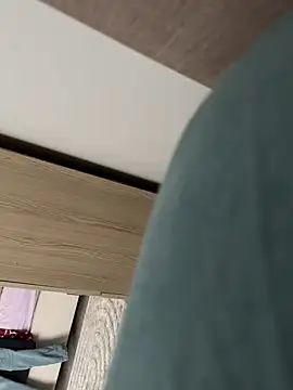 Snapshot of young1fucker chatting on January 1, 2025, 7:52 am young1fucker online show from January 1, 2025, 7:52 am