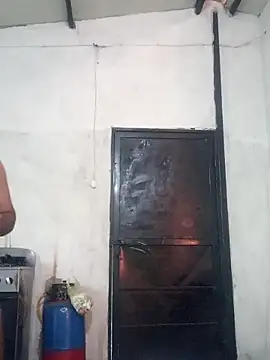 Snapshot of travieso2893 chatting on February 2, 2026, 12:59 pm travieso2893 online show from February 2, 2026, 12:59 pm