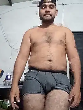 Snapshot of travieso2893 chatting on December 2, 2025, 4:25 am travieso2893 online show from December 2, 2025, 4:25 am