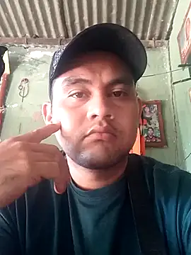 Snapshot of travieso2893 chatting on February 5, 2025, 2:48 pm travieso2893 online show from February 5, 2025, 2:48 pm