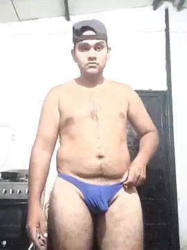 Snapshot of travieso2893 chatting on February 14, 2026, 2:01 am travieso2893 online show from February 14, 2026, 2:01 am